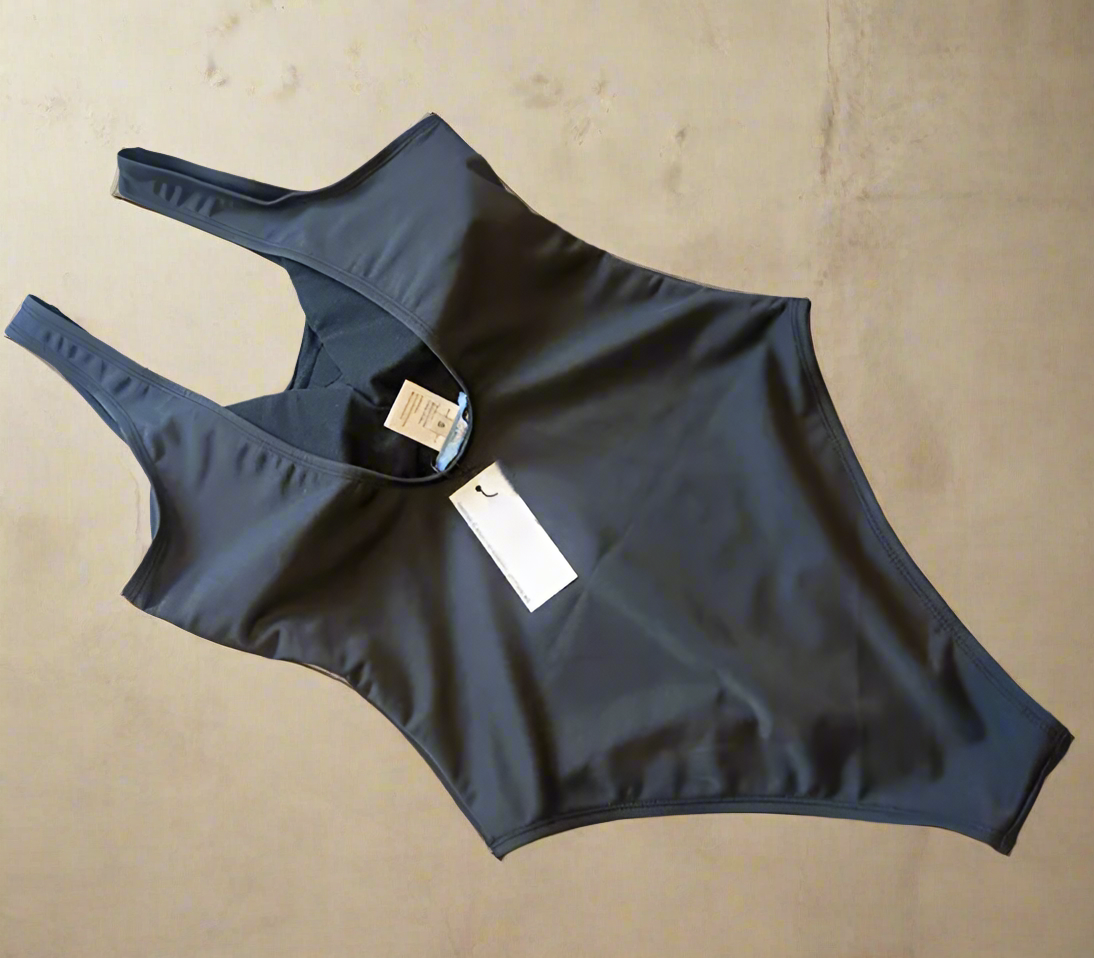 One piece Vs 2 piece T