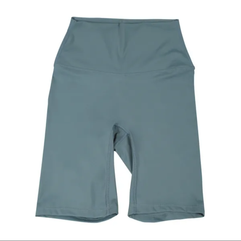 Active wear Mid rise shorts