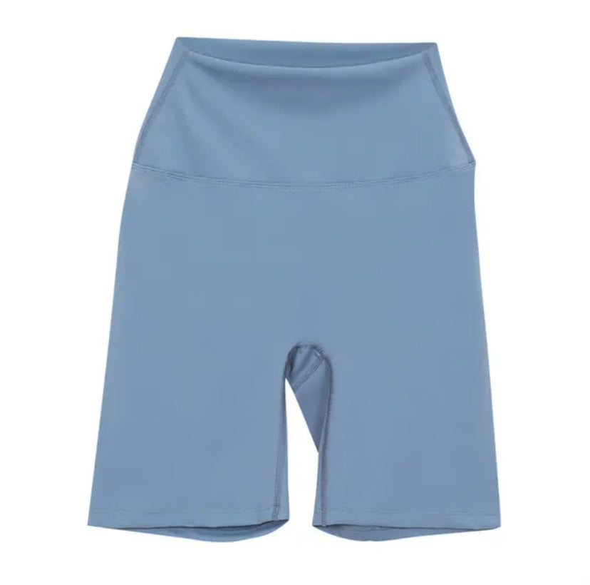 Active wear Mid rise shorts