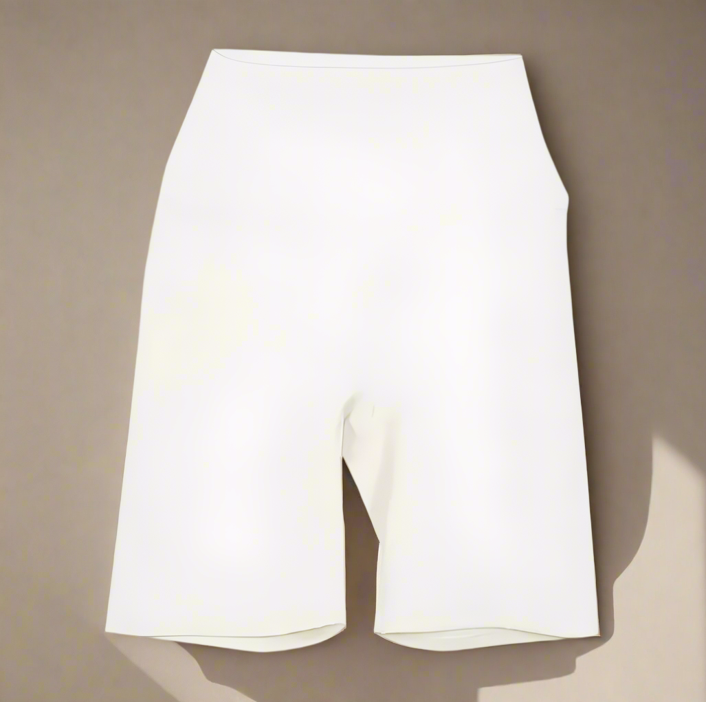 Active wear Mid rise shorts