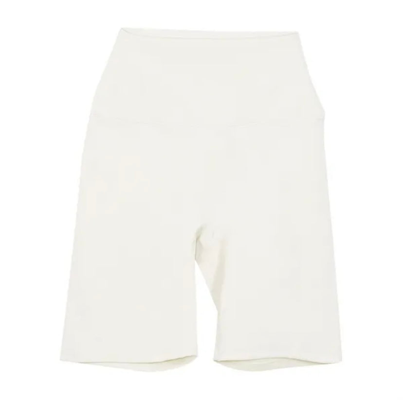 Active wear Mid rise shorts