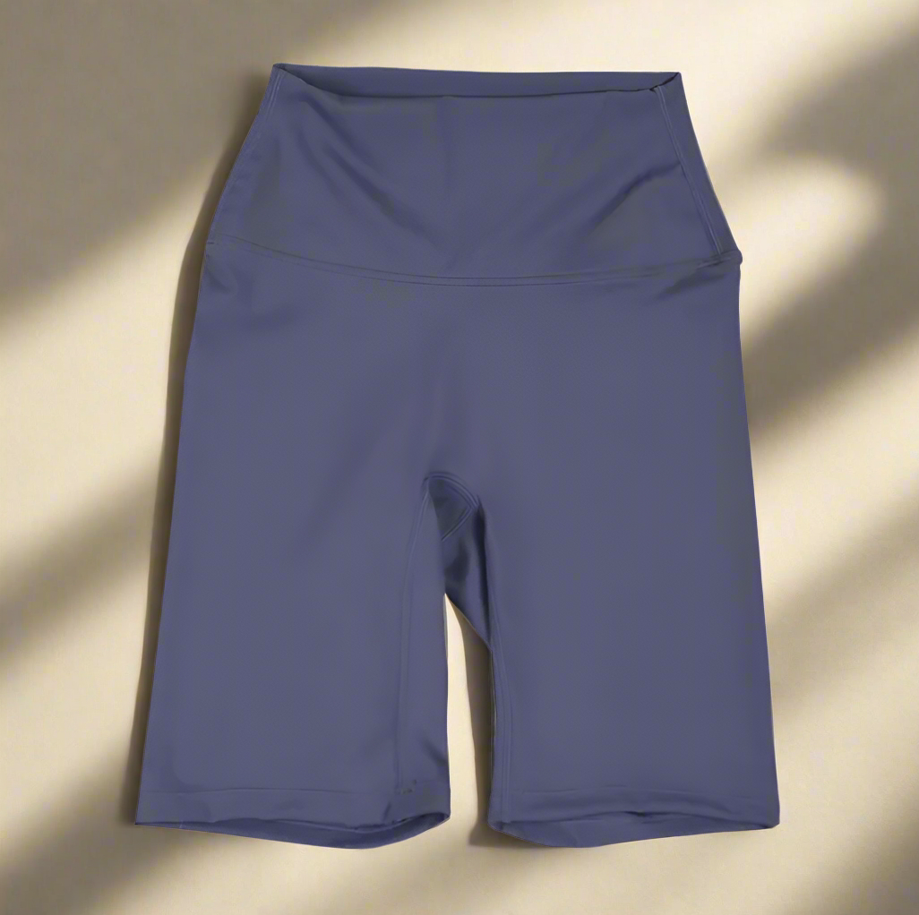Active wear Mid rise shorts